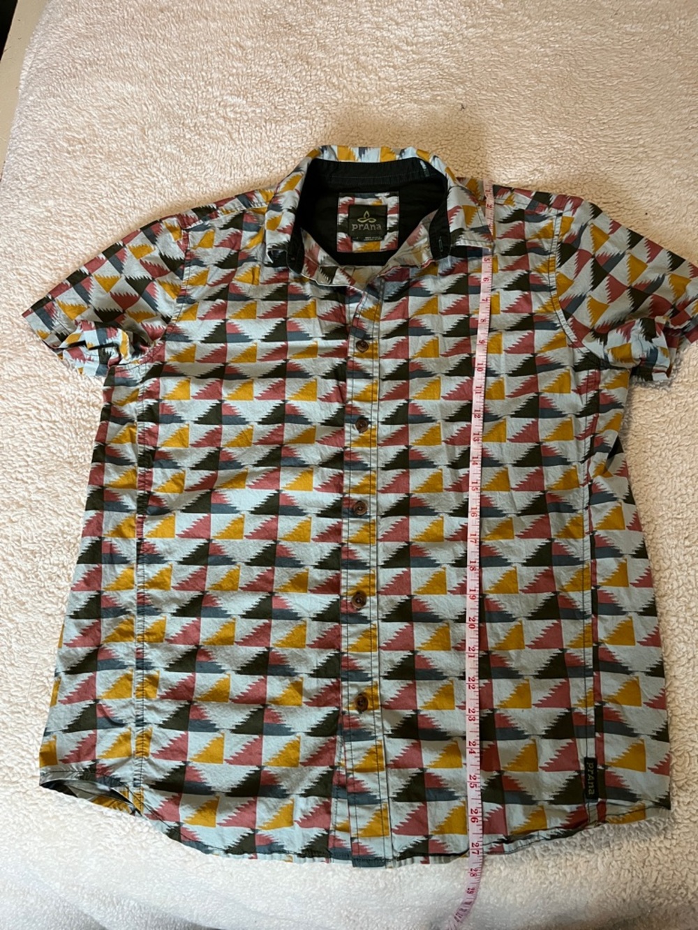Men’s Prana Geometric Print Short-Sleeve Button Down - Small - Picture 4 of 5